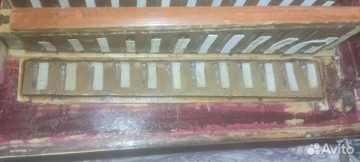 Гармонь старинная аналог любительской