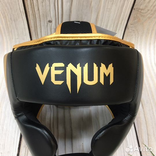 Боксерский шлем Venum