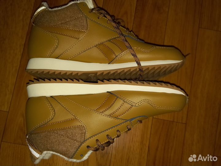 Кроссовки Reebok новые р 36