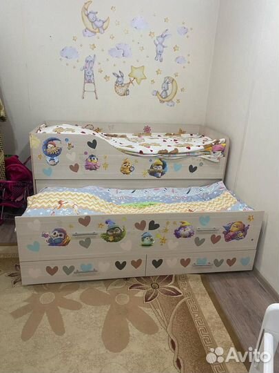 Двухъярусная кровать