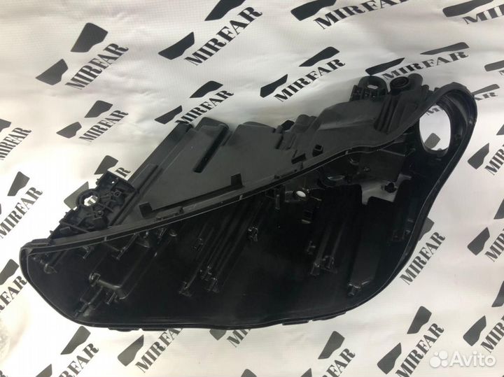 Левый корпус фары BMW X3/X4 G01 G02 2017-2021 Led