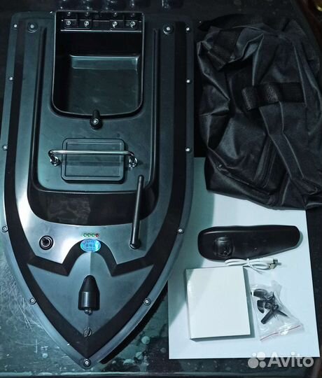 Прикормочный кораблик