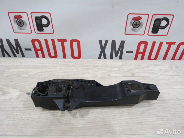 Кронштейн ручки передней левой LADA Vesta