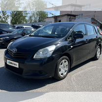 Toyota Verso 1.6 MT, 2010, 250 200 км, с пробегом, цена 855 000 руб.