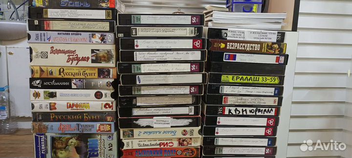 Видеокассеты VHS (много)
