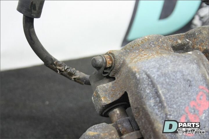 Суппорт передний Mercedes-Benz