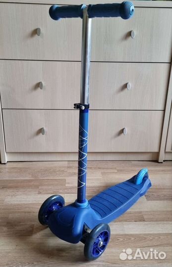 Самокат детский трехколесный, светящийся