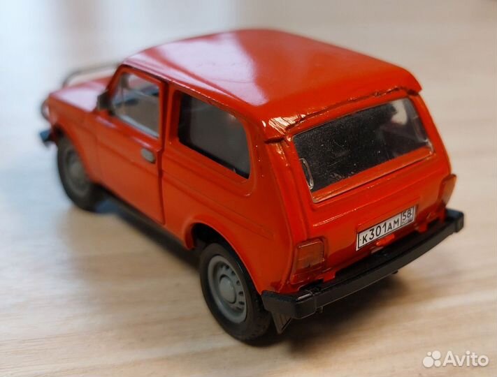 Масштабная модель автомобиля Ваз 21213 