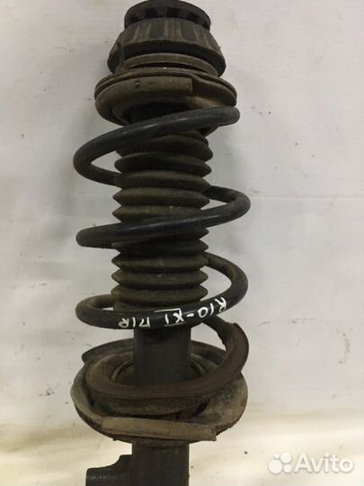 Стойка подвески передняя правая Kia Rio 3 седан