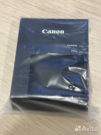 Зарядное устройство Canon