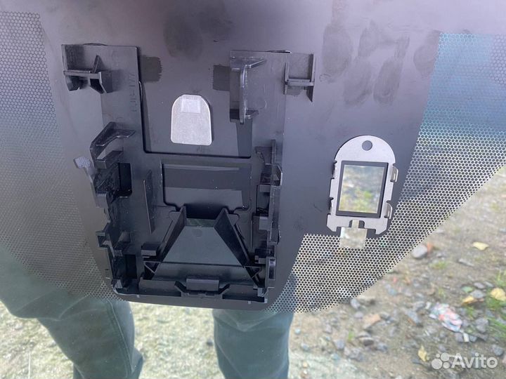 Стекло лобовое для Toyota Lexus LX570