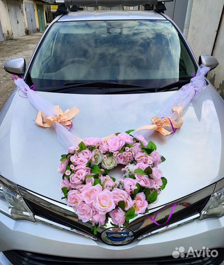 Украшение на свадебный автомобиль