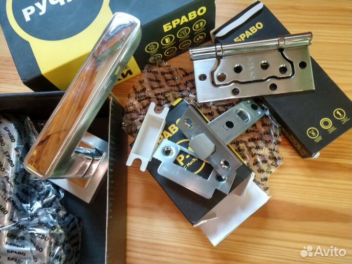 Дверная фурнитура браво