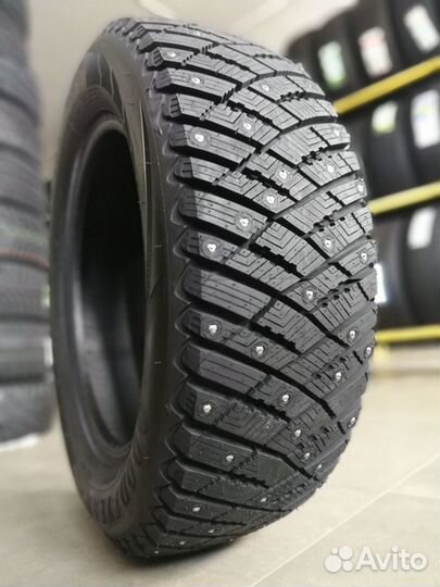 Goodyear Ultragrip Ice Arctic 215/55 R16 97T