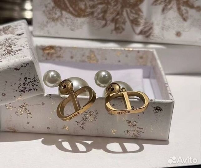 Серьги Christian Dior Натуральный Жемчуг