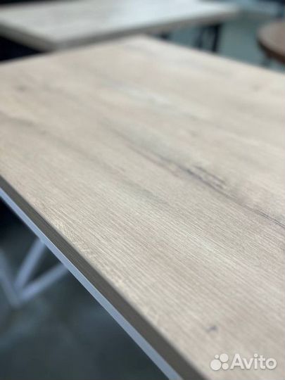 Стол письменный