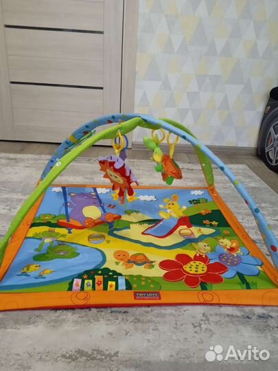 Развивающий коврик tiny love
