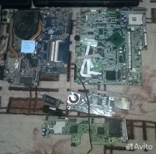 Ноутбуки и материнки на запчасти