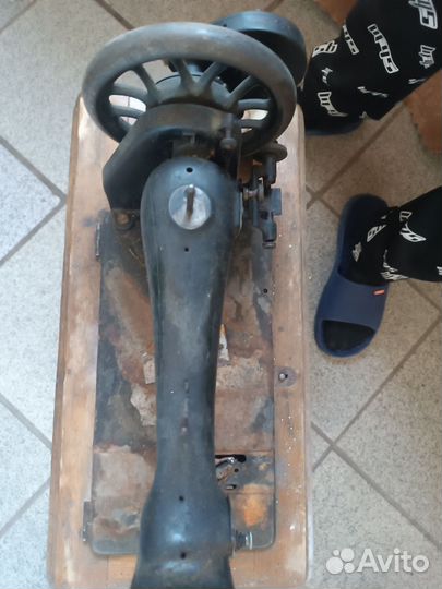 Швейная машинка 1870-1895 года