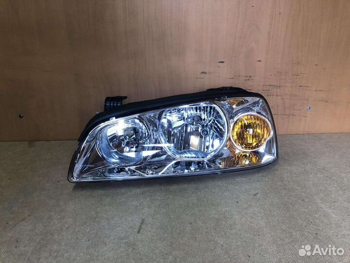 Фара левая Hyundai Elantra XD (03-10г) рест М/К
