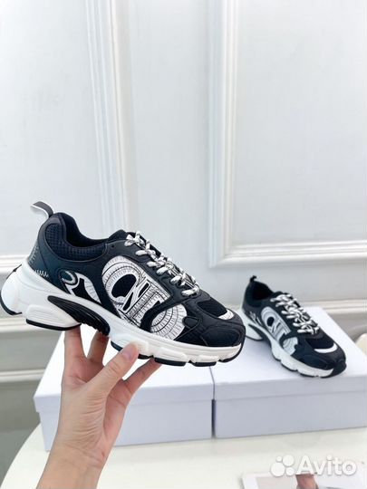 Кроссовки женские dior
