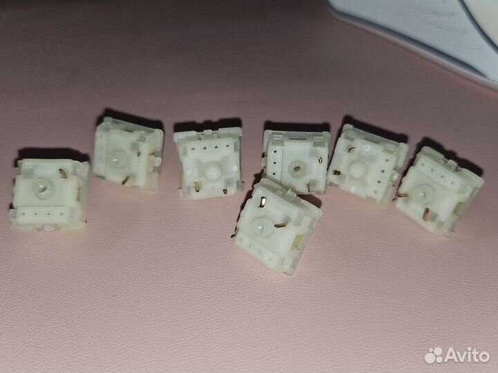 Свитчи Gateron Milky Yellow поломанные 7 шт