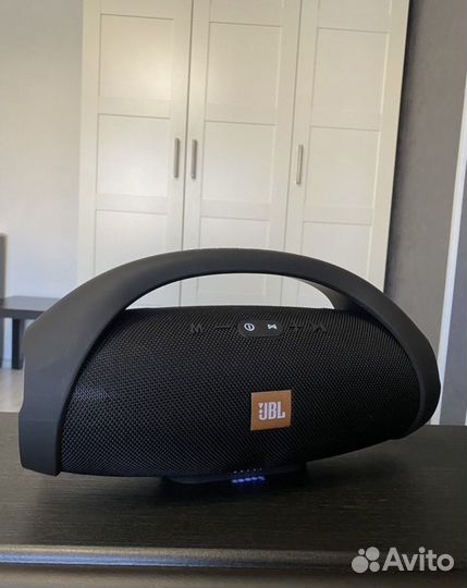 Колонка jbl boombox