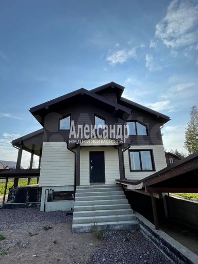 Дом 302 м² на участке 10 сот.