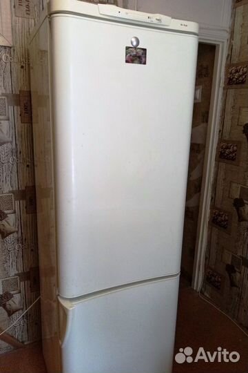 Холодильник Indesit 138