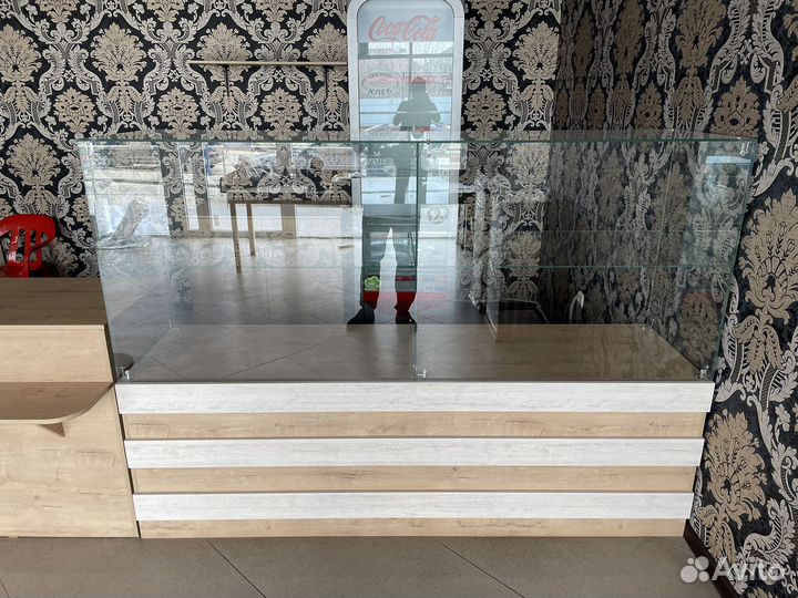 Стеклянная полка