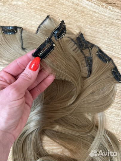 Волосы на заколках искусственные