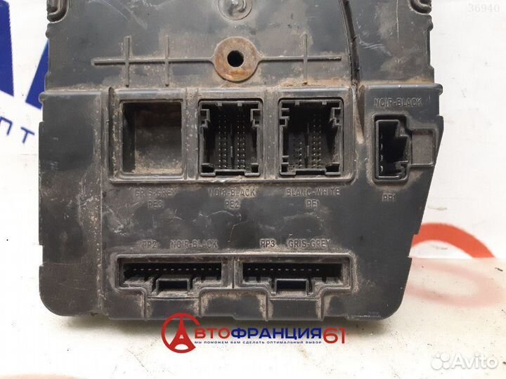 Блок предохранителей, 8200433201 renault megane 2