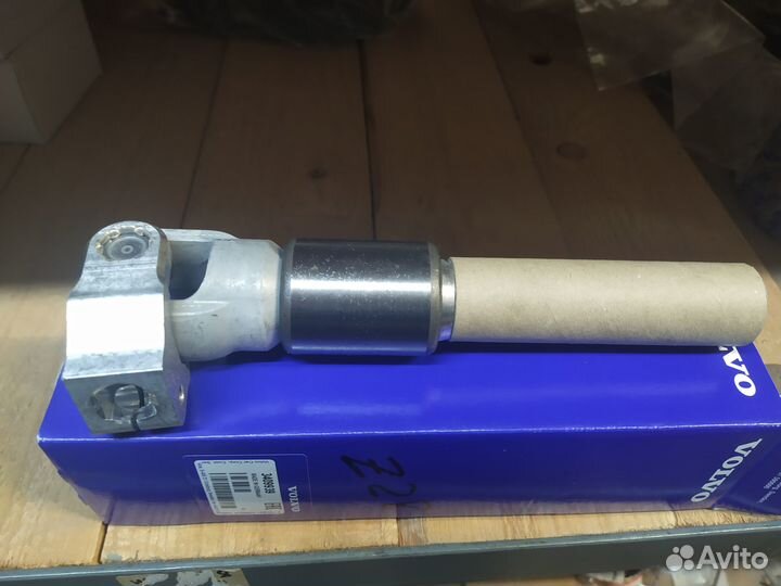 Оригинальный рулевой карданчик volvo