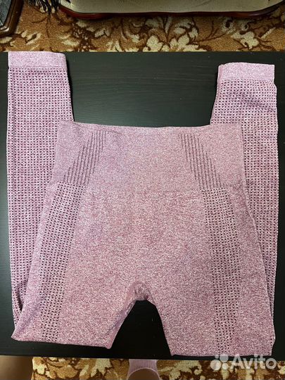 Спортивный комплект женский