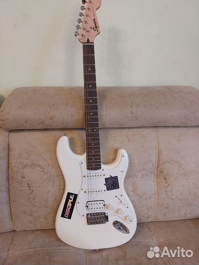 Электрогитара Fender Squier Bullet Stratocaster