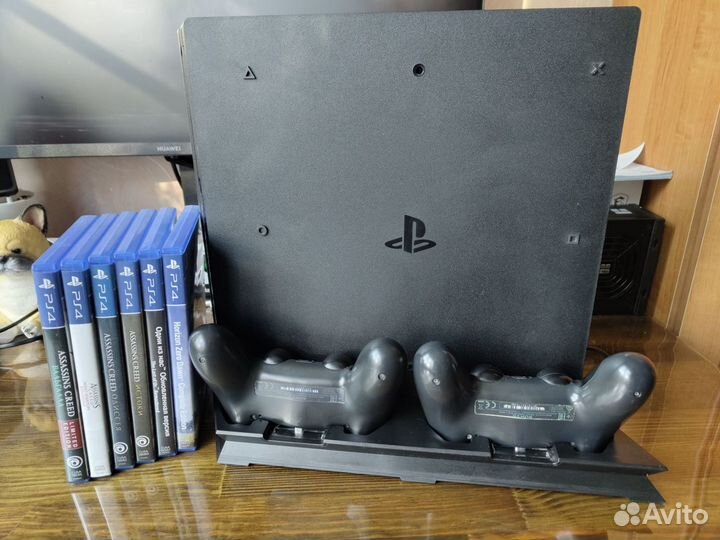 Sony playstation 4 PS4 pro 1tb с играми