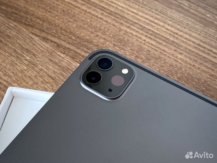 iPad Pro 11 2020 M1 128Gb/Wi-Fi идеальный