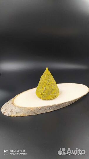 Свеча из вощины Денежная