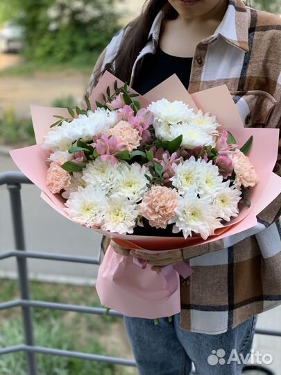 Букет из хризантемы, эустомы с доставкой