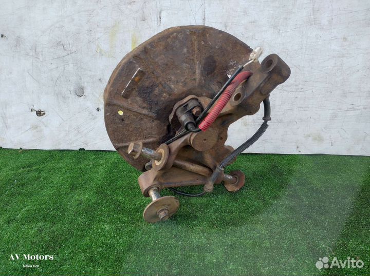 Задний поворотный кулак Kia Spectra с абс