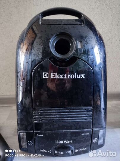 Пылесос Electrolux 1800watt