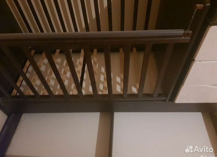 Детская кроватка