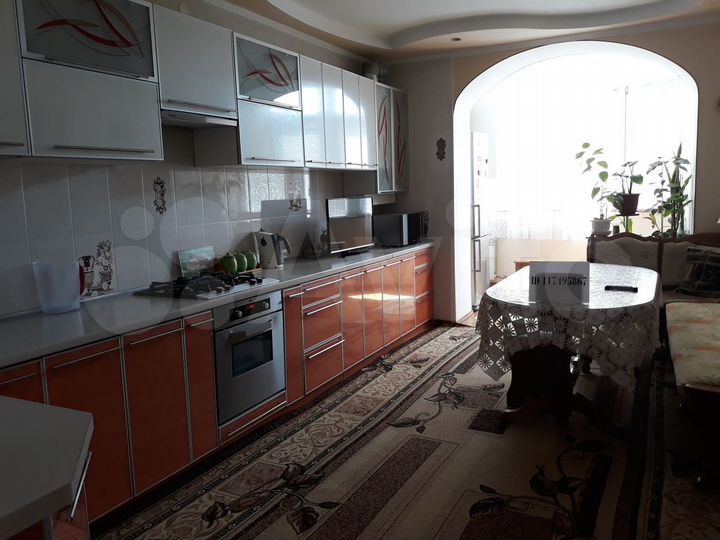 2-к. квартира, 85 м², 1/5 эт.