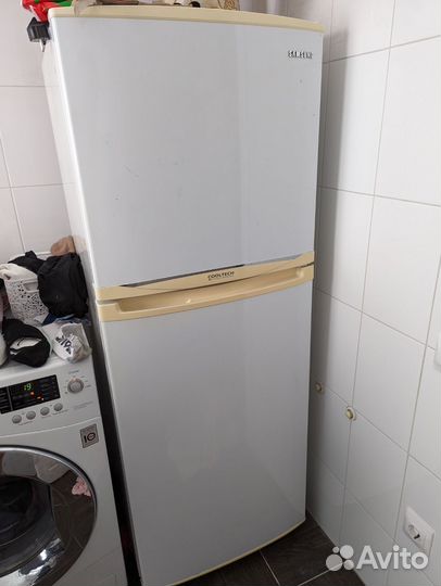 Холодильник Samsung