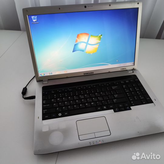 Ноутбук Samsung R730
