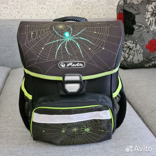 Ранец для мальчика начальная школа