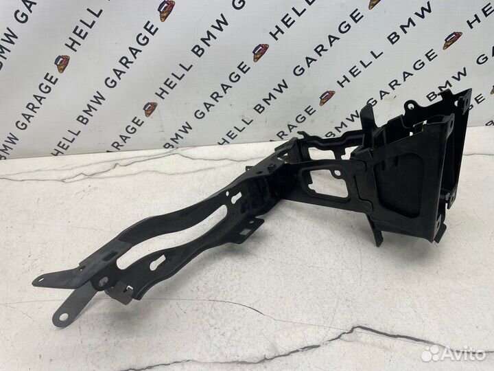 Кронштейн фары правый Bmw F20 F21 F30 F31 F32 F34