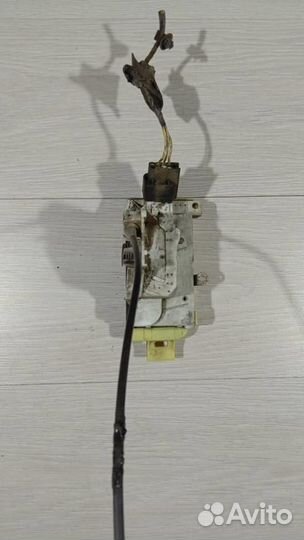 Замок двери задней правой Ford-Форд Focus I 1998