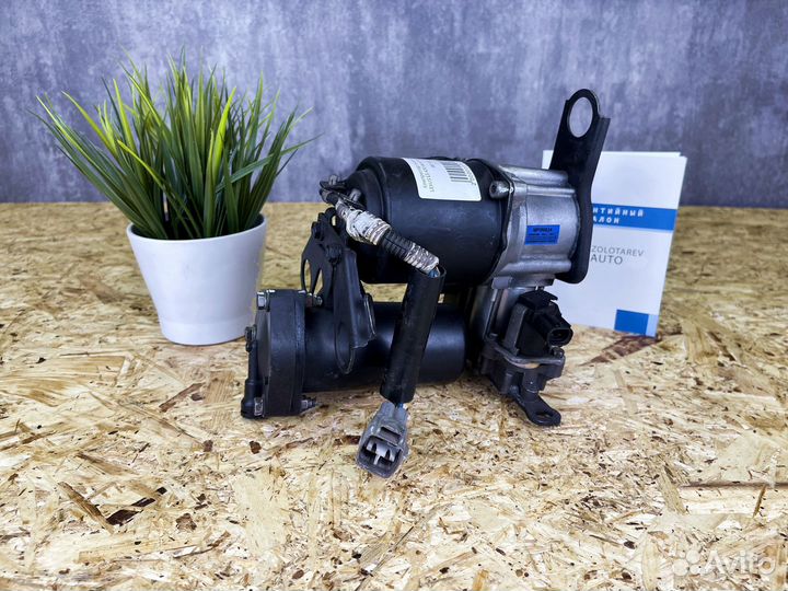 Компрессор пневмоподвески на Лексус Lexus LS430