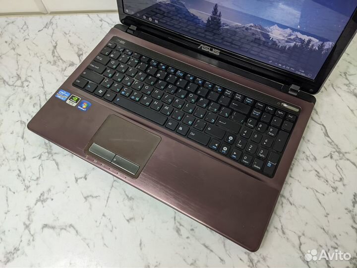 Ноутбук Asus Core i3/ ram 8gb